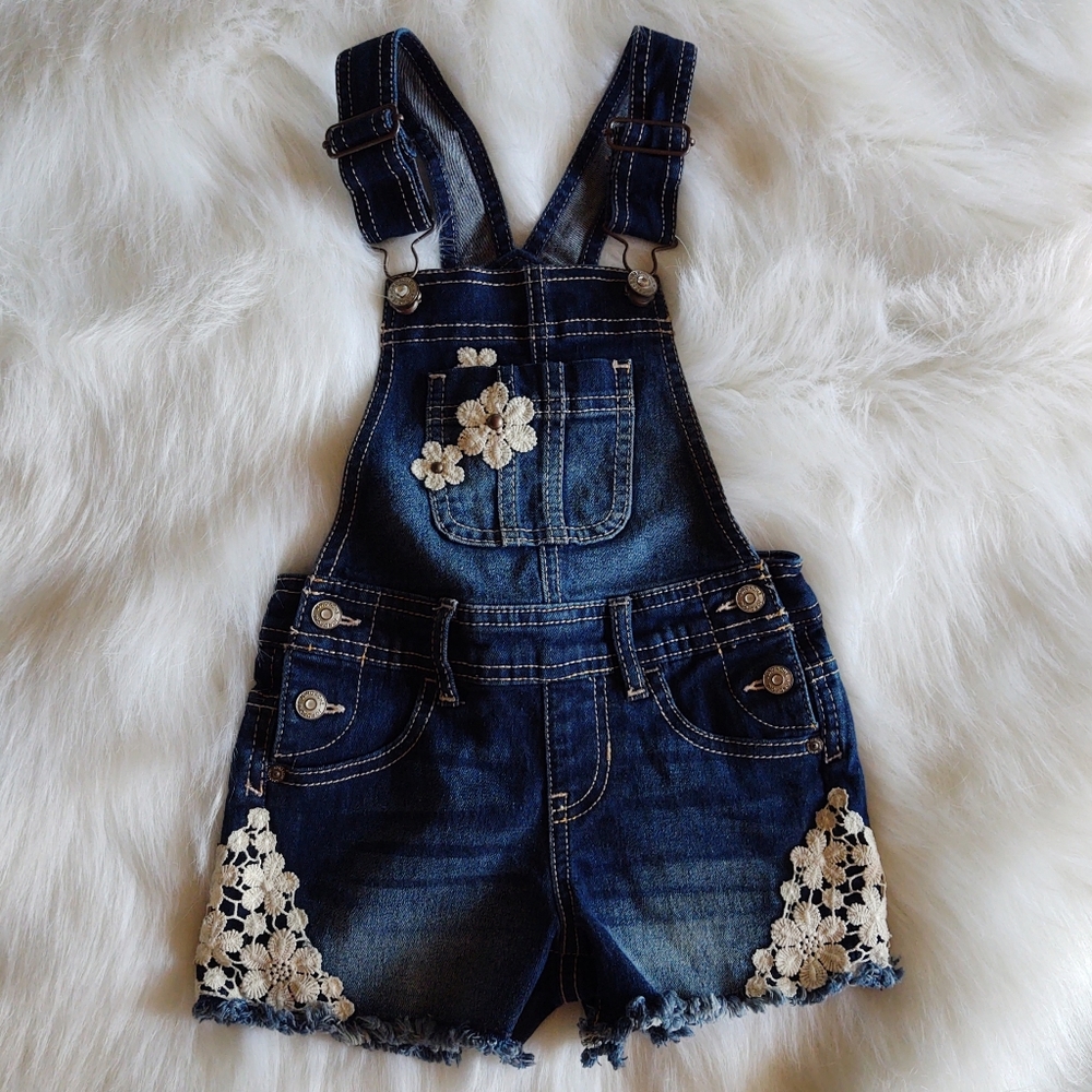 - Jean Short Overalls Girls Size 4-5 XS